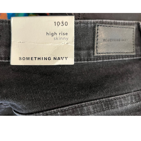 Something Navy Slit Hem High Rise Skinny Jeans Size 10/30 - Picture 6 of 8